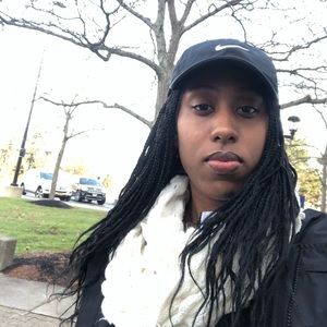 Meet your Posher, Krystal